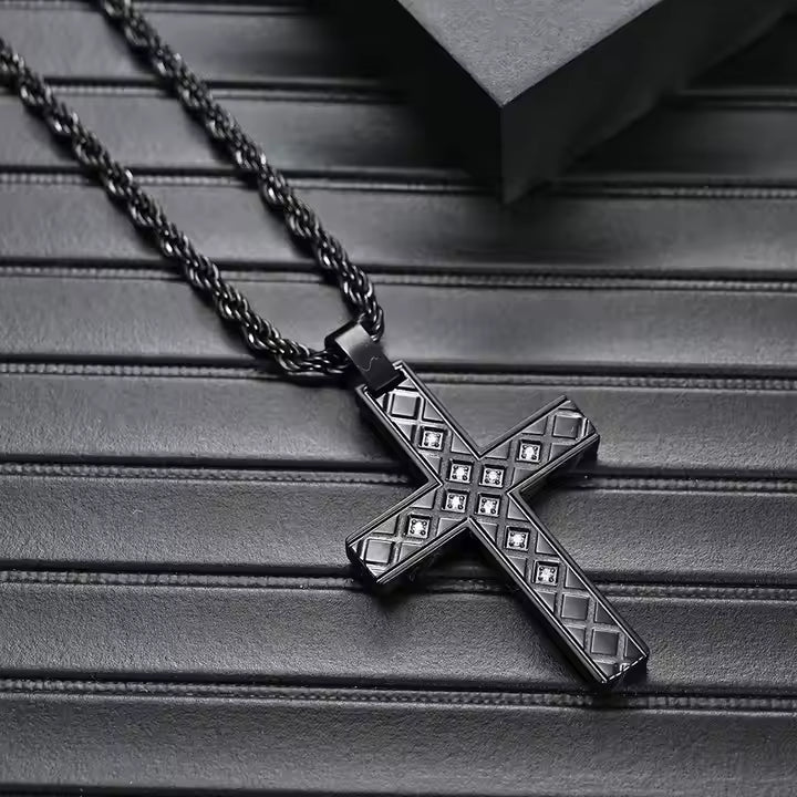 Collier Croix Noire CLH-456