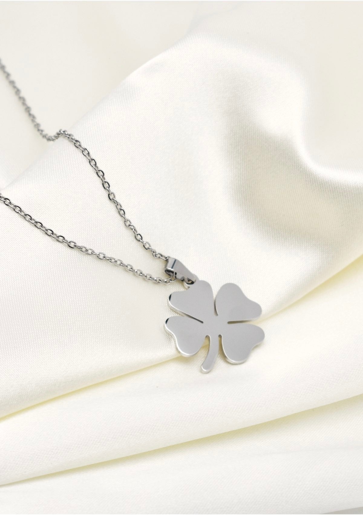 Collier Trèfle Argenté - CL-032